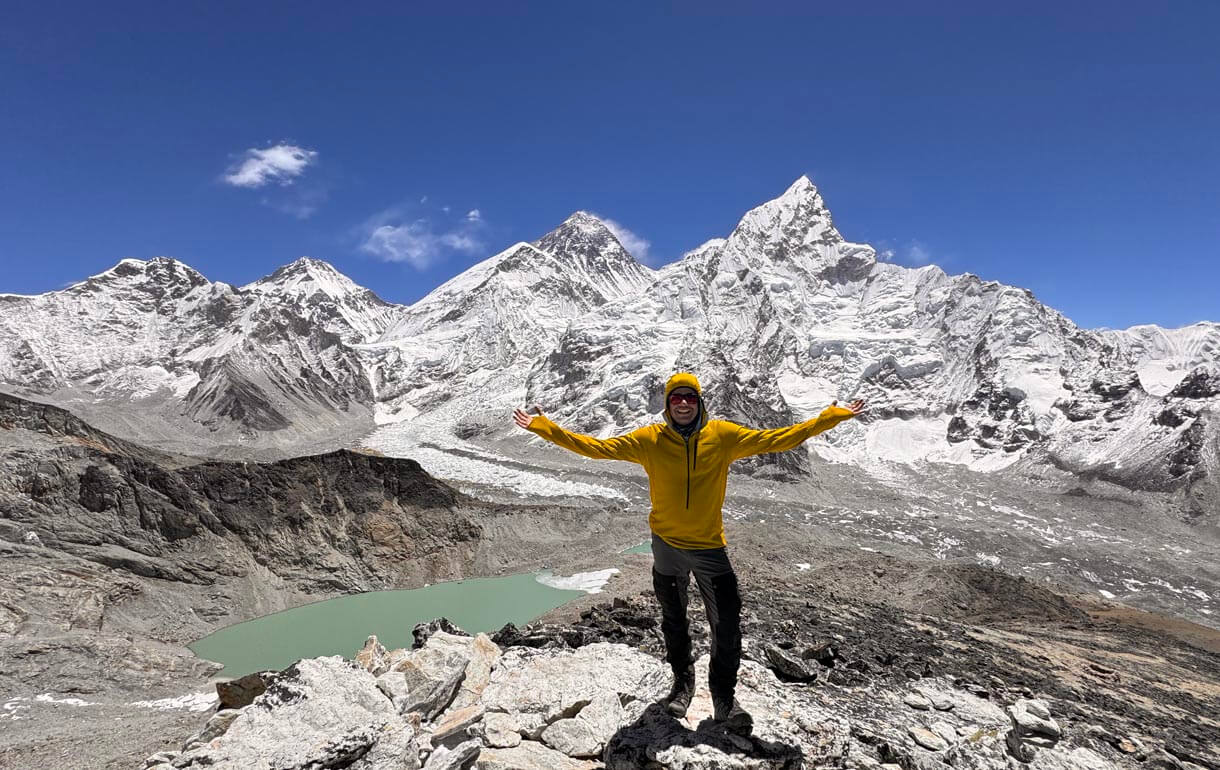 Everest Base Camp to Kala Patthar: Route, Altitude, and Viewpoint Guide 2 Clear view of Mt. Everest range from Kala Patthar